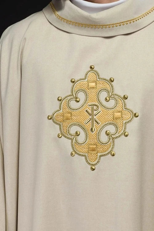Ecru Chasuble with embroidered cross – Variant VIII — front view