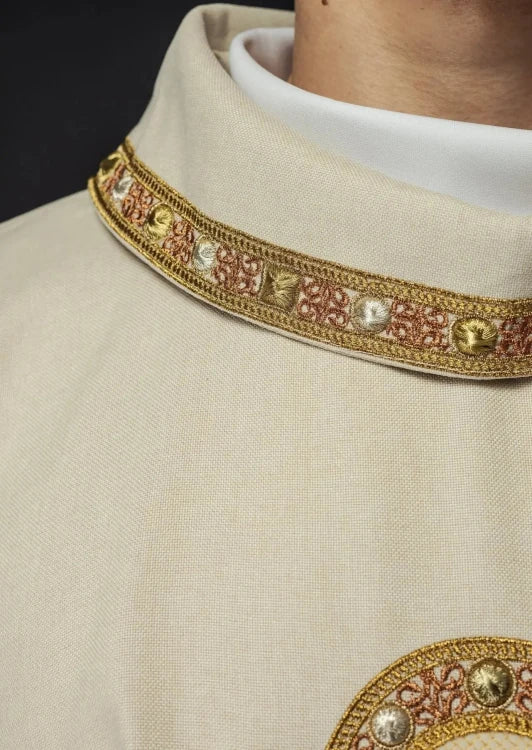 Ecru Chasuble with embroidered cross – Variant IX — back view
