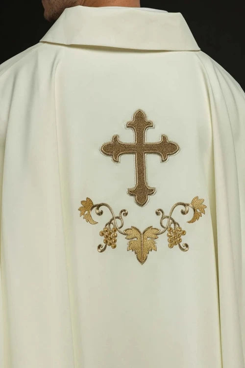 Ecru Chasuble with embroidered cross and wide collar — collar detail