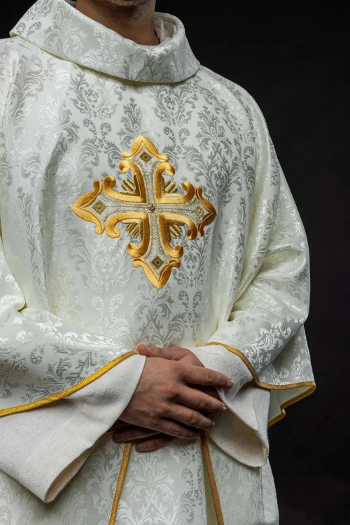 Ecru Chasuble with embroidered cross on patterned fabric — back view