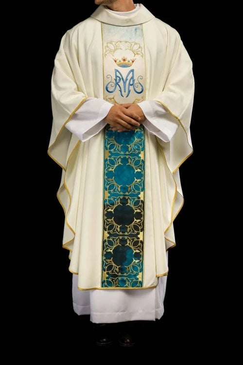 Ecru Chasuble with decorative embroidered band — fabric detail