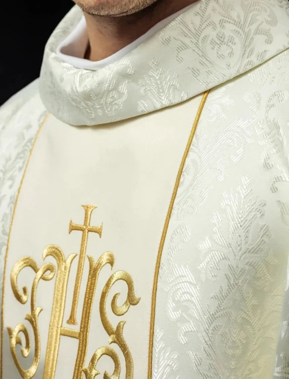 Ecru Chasuble with embroidered band with IHS monogram — close-up detail
