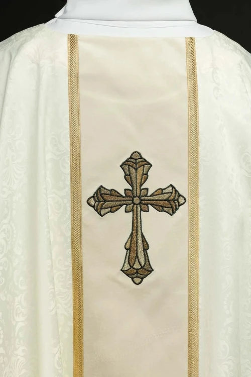 Ecru Chasuble with embroidered band with cross motif — close-up detail