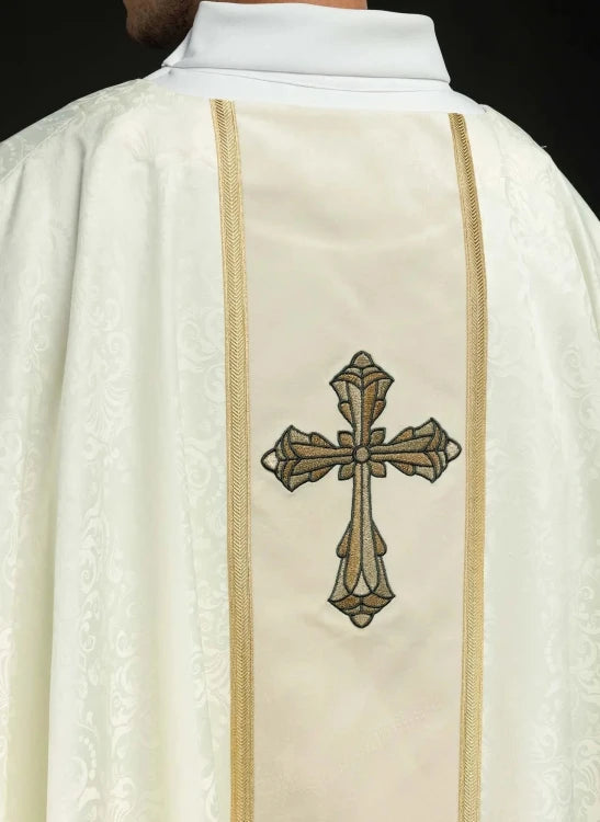 Ecru Chasuble with embroidered band with cross motif — collar detail