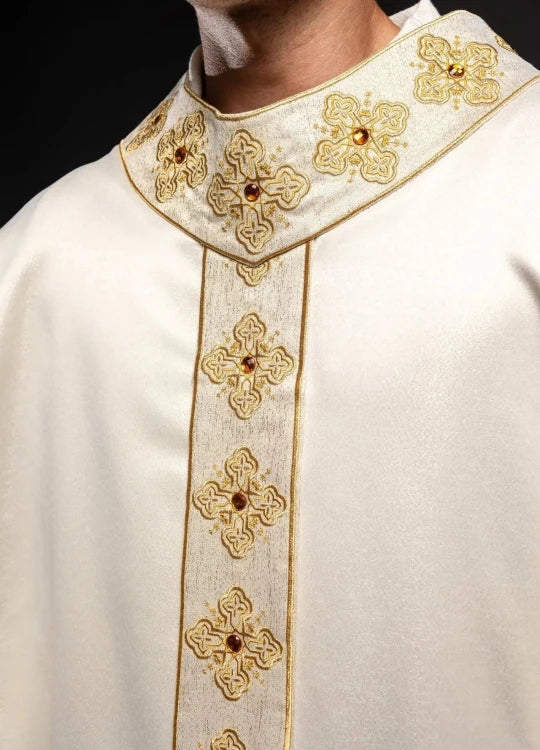 Ecru Chasuble with embroidered band with cross motif – Variant II — full view