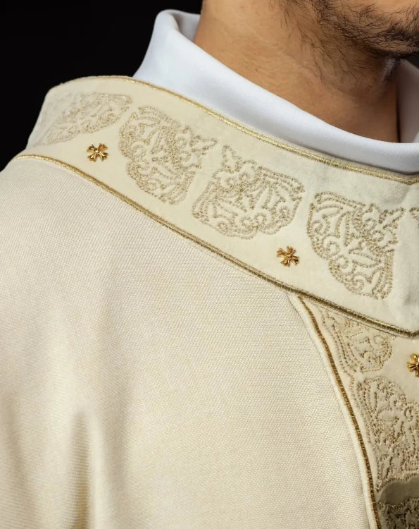 Ecru Chasuble with embroidered band with cross motif – Variant III — close-up detail