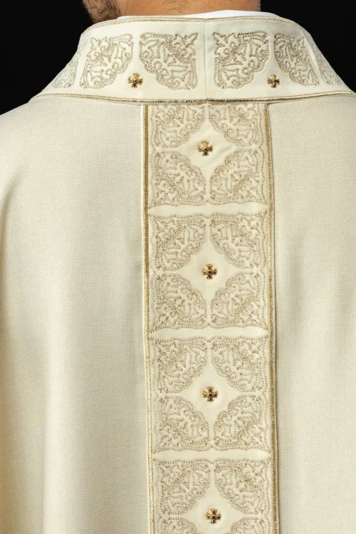 Ecru Chasuble with embroidered band with cross motif – Variant III — collar detail