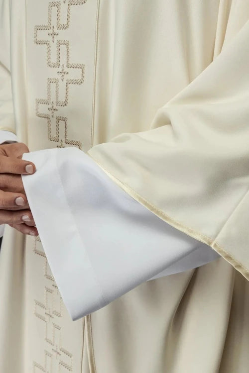 Ecru Chasuble with embroidered band with cross motif – Variant IV — decoration detail