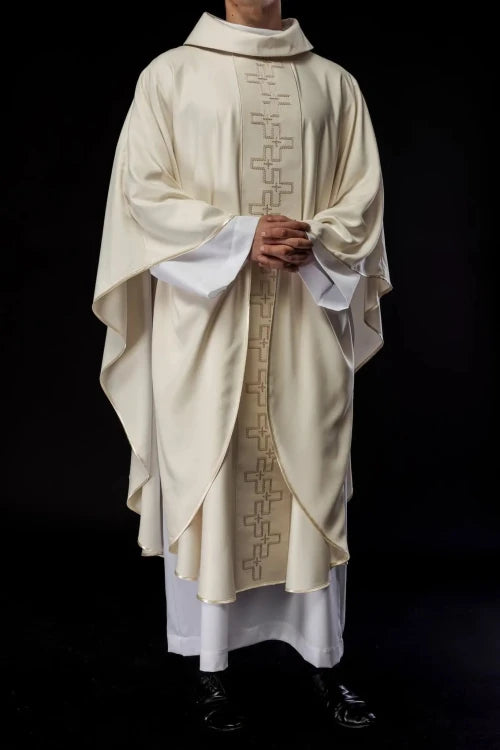 Ecru Chasuble with embroidered band with cross motif – Variant IV — collar detail