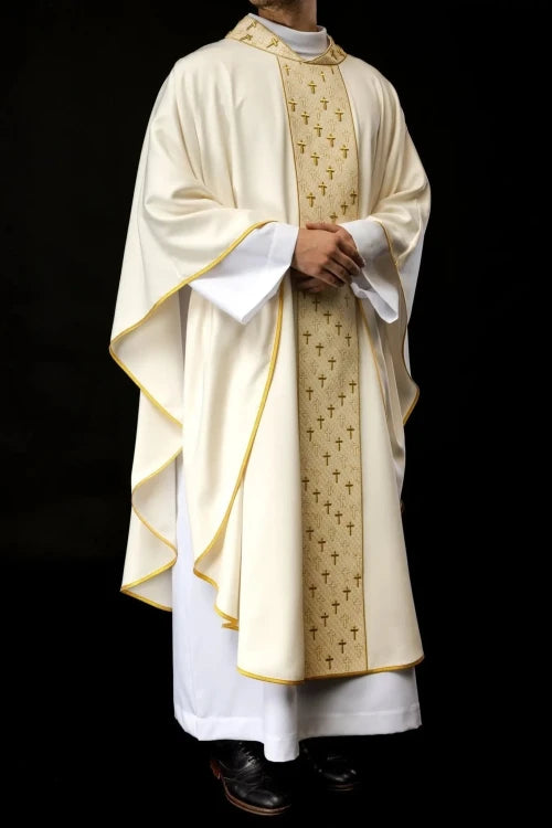 Ecru Chasuble with embroidered band with cross motifs — fabric detail