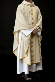 Ecru Chasuble with embroidered band with cross motifs – Variant II — fabric detail
