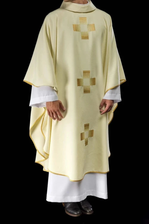 Ecru Chasuble with embroidered crosses — front view