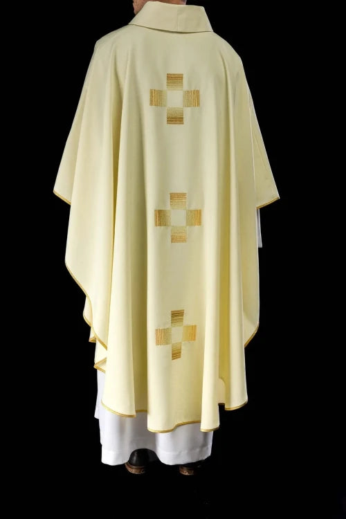 Ecru Chasuble with embroidered crosses — collar detail