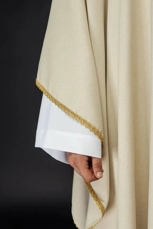Ecru Chasuble with embroidered crosses – Variant IV — back view