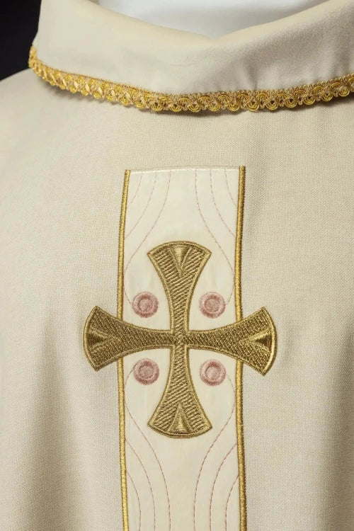 Ecru Chasuble with embroidered crosses – Variant IV — side view