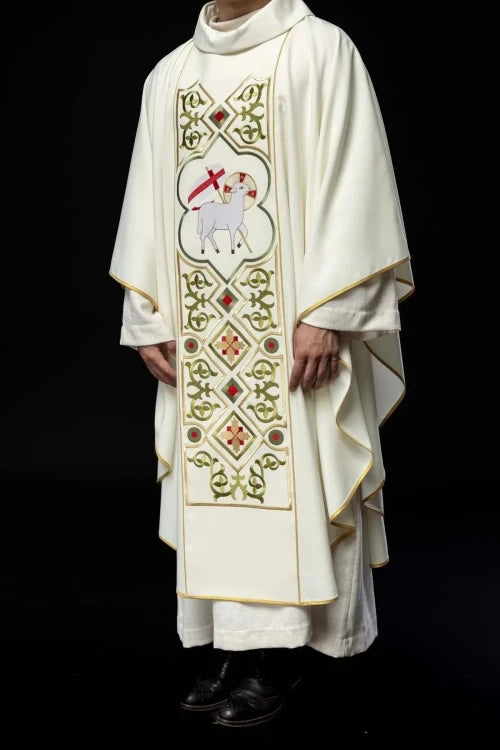 Ecru Chasuble with embroidered Lamb of God — collar detail