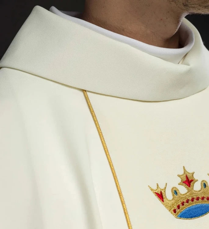 Ecru Chasuble with embroidered Marian band — close-up detail