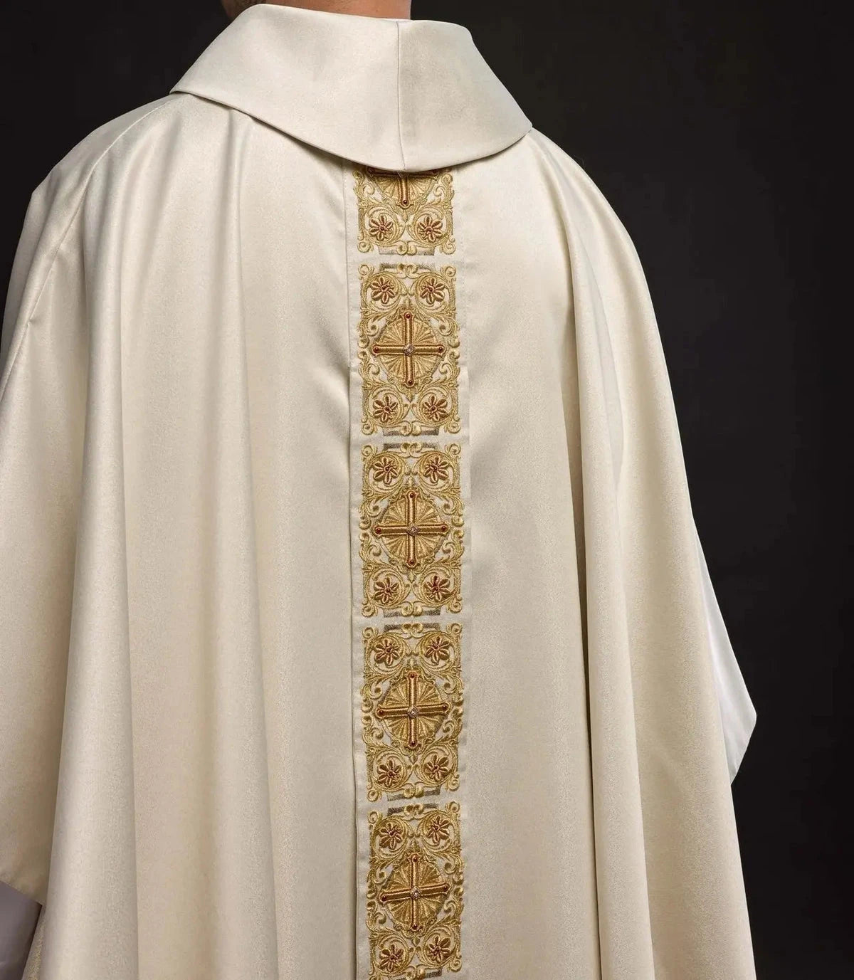 Gold Embroidered Chasuble with Decorative Stones – collar detail