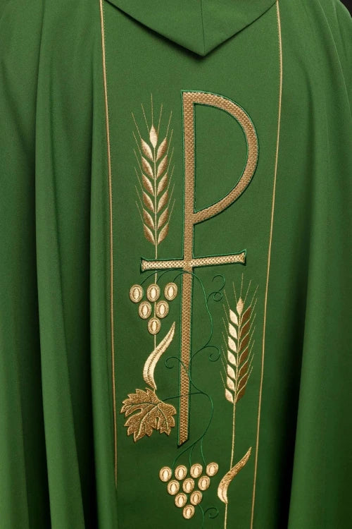 Green Chasuble with chalice embroidery with IHS — fabric detail