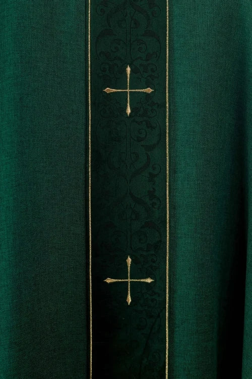 Green Chasuble with embroidered band with cross motif — close-up detail