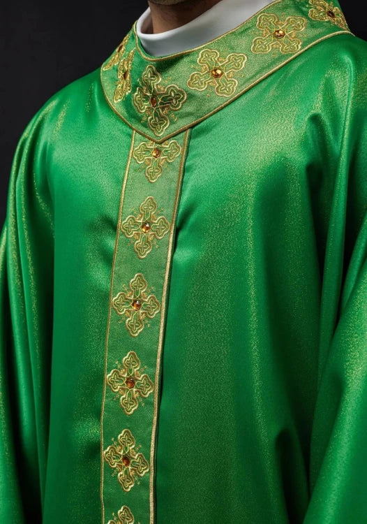 Green Chasuble with embroidered band with cross motif – Variant II — decoration detail