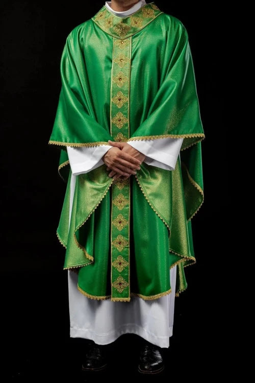 Green Chasuble with embroidered band with cross motif – Variant II — collar detail