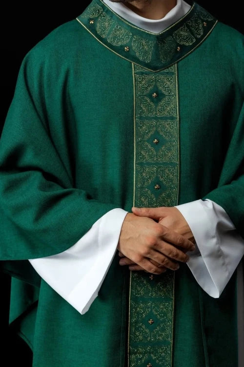 Green Chasuble with embroidered band with cross motif – Variant III — front view