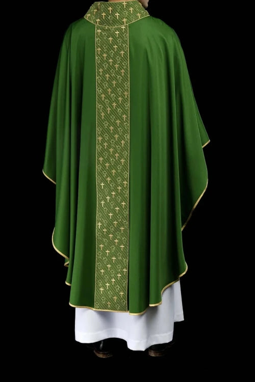Green Chasuble with embroidered band with cross motifs — collar detail