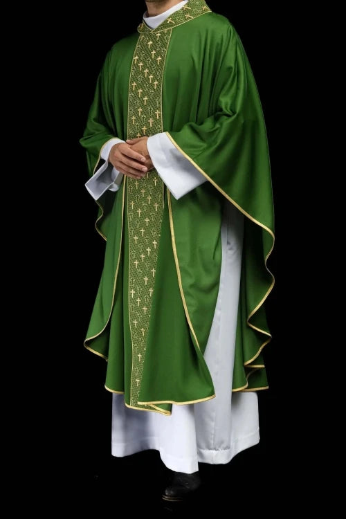 Green Chasuble with embroidered band with cross motifs — fabric detail