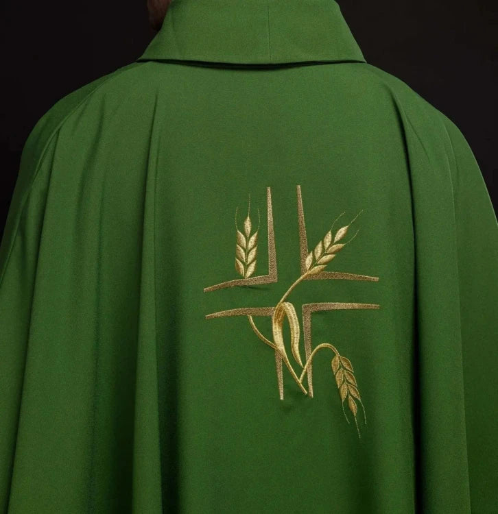 Green Chasuble with embroidered cross and wheat motif – Variant III — collar detail