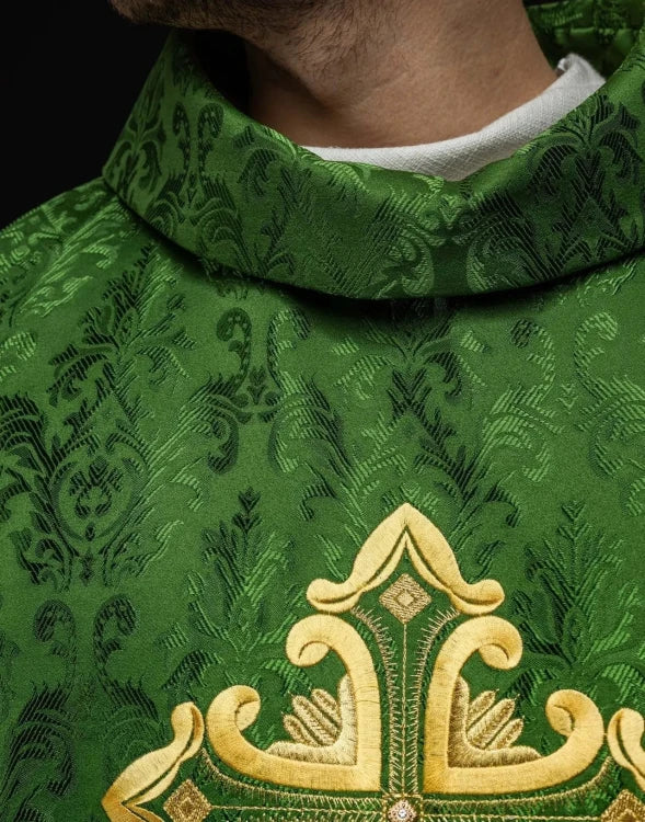Green Chasuble with embroidered cross on patterned fabric – Variant II — vestment detail