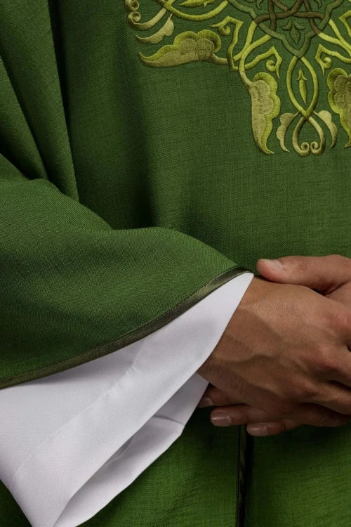 Green Chasuble with embroidered cross – Variant II — back view