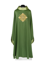 Green Chasuble with embroidered cross – Variant III — front view