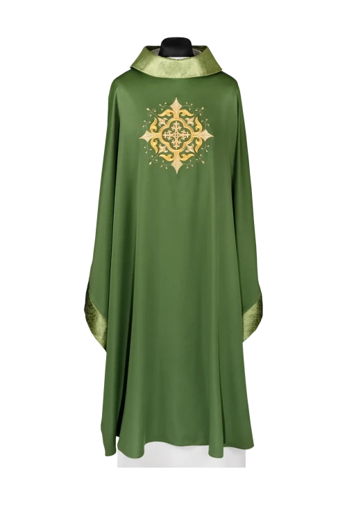 Green Chasuble with embroidered cross – Variant III — front view