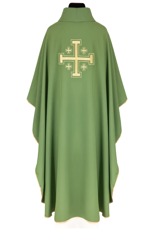Green Chasuble with embroidered cross – Variant IV — full view