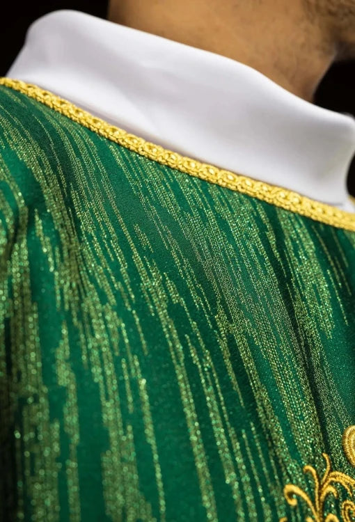 Green Chasuble with embroidered cross – Variant V — close-up detail