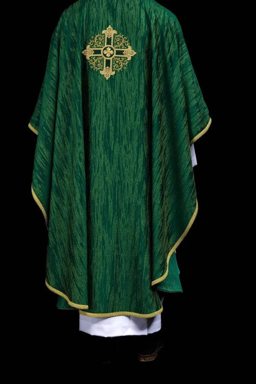 Green Chasuble with embroidered cross – Variant V — fabric detail