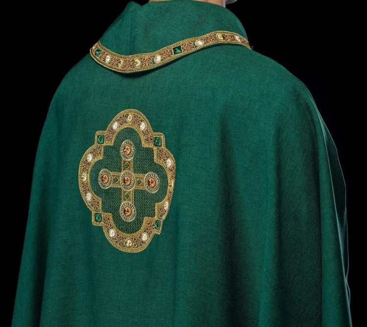 Green Chasuble with embroidered cross – Variant VII — side view