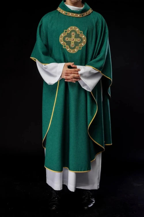 Green Chasuble with embroidered cross – Variant VII — fabric detail