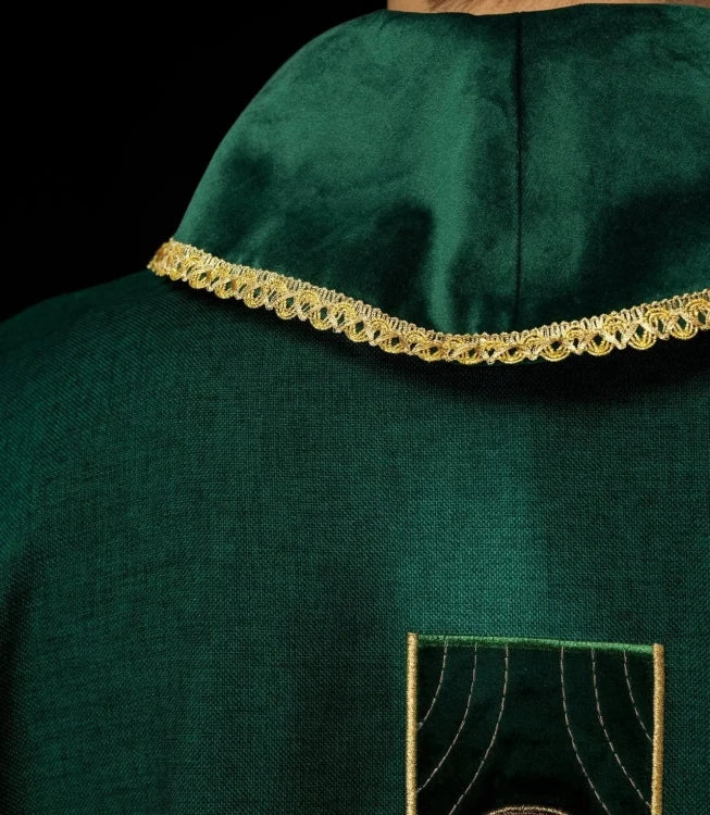 Green Chasuble with embroidered crosses – Variant III — side view