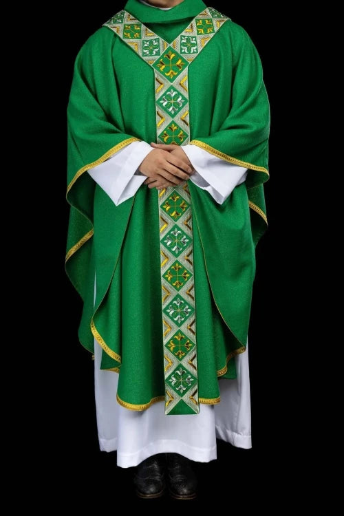 Green Chasuble with embroidered decorative band — decoration detail