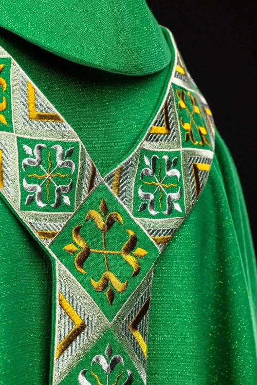 Green Chasuble with embroidered decorative band — fabric detail