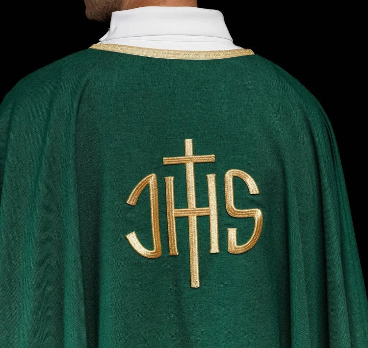 Green Chasuble with embroidered IHS monogram – Variant II — collar detail