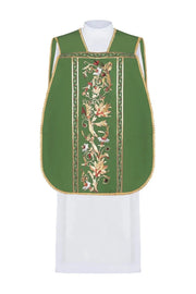 Green Chasuble with Eucharistic chalice embroidery in Roman style — front view