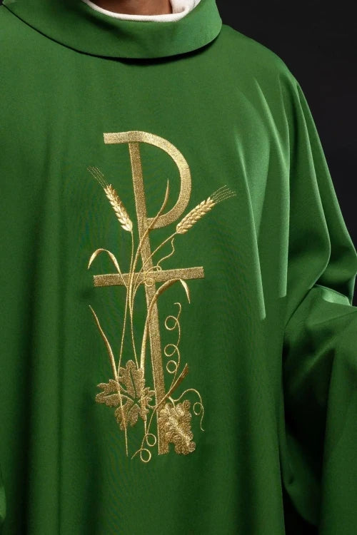 Green Chasuble with gold-coloured cross embroidery — collar detail