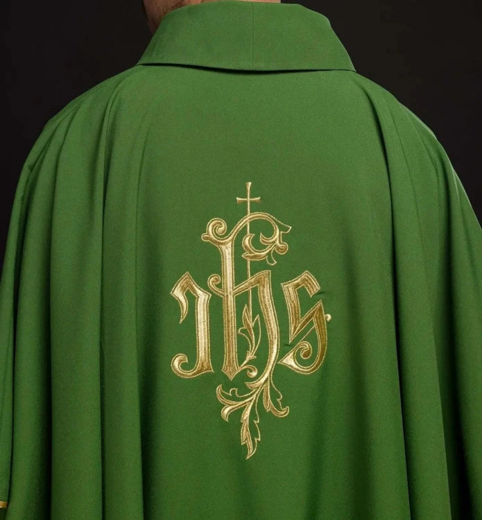 Green Chasuble with gold-coloured IHS embroidery – Variant II — collar detail