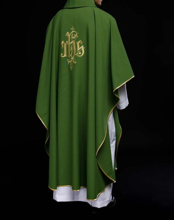 Green Chasuble with gold-coloured IHS embroidery – Variant II — fabric detail