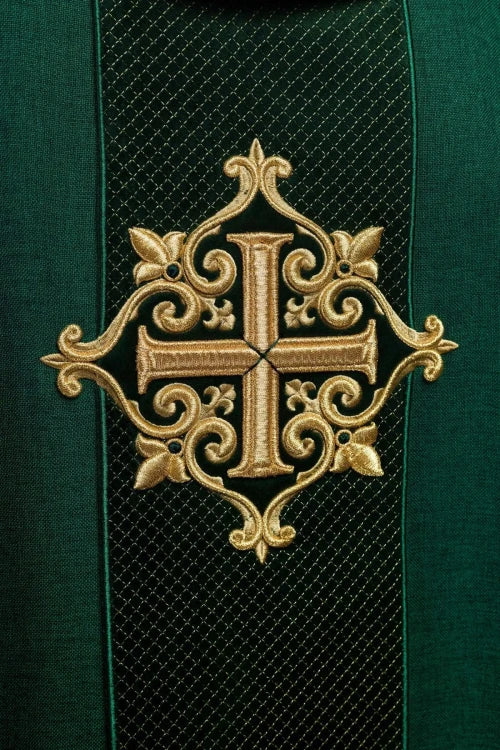 Green Chasuble with green velvet with embroidered cross — fabric detail