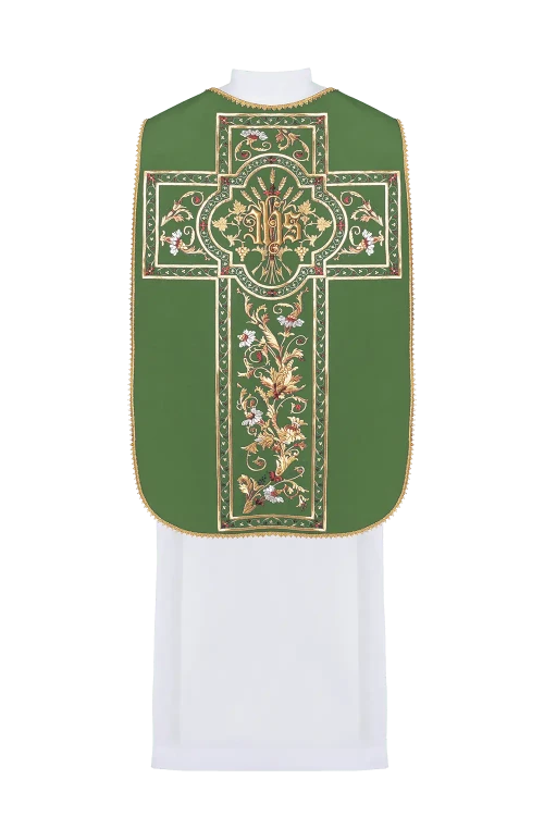 Green Chasuble with IHS embroidery in Roman style — decoration detail