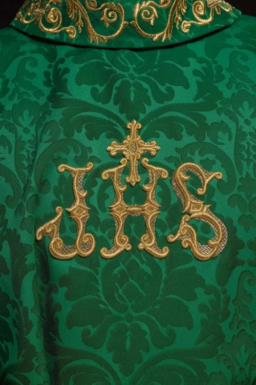 Green Chasuble with IHS motif and richly embroidered collar — decoration detail